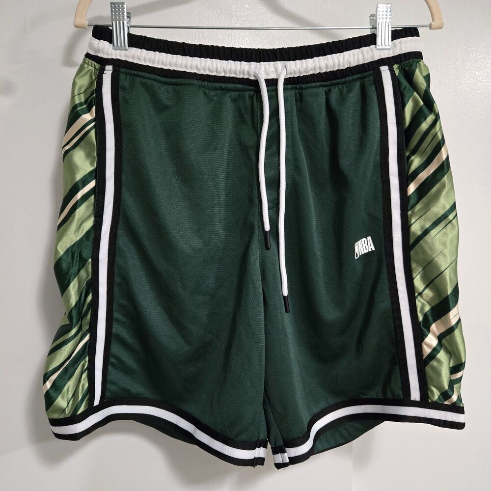 Officially Licenced NBA Men’s Basketball Training Short Green w/ Stripe Size Med